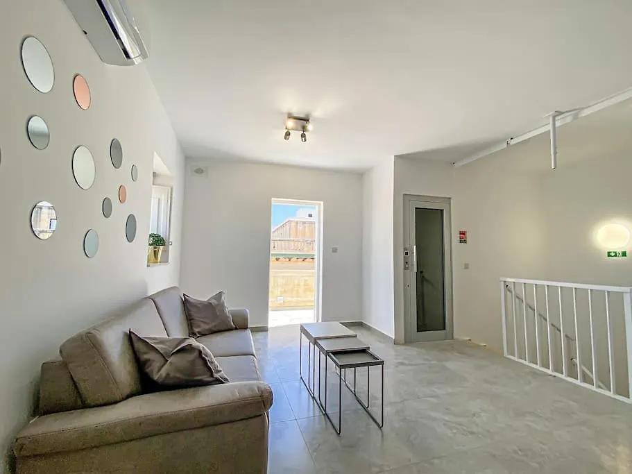 Designer Duplex Penthouse In Floriana Lägenhet Malta